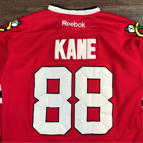 NHL Chicago Blackhawks Sports Team Patrick Kane #88 Men’s Red Ice Hockey Jersey - Picture 7 of 14
